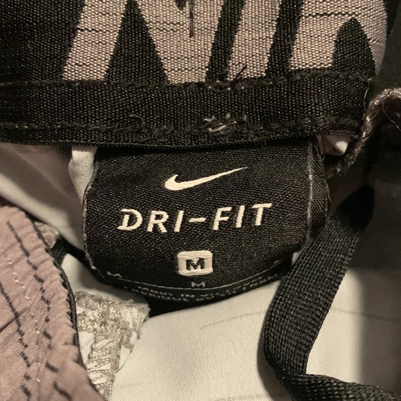 Nike dri-fit athletic shorts - Picture 5 of 5